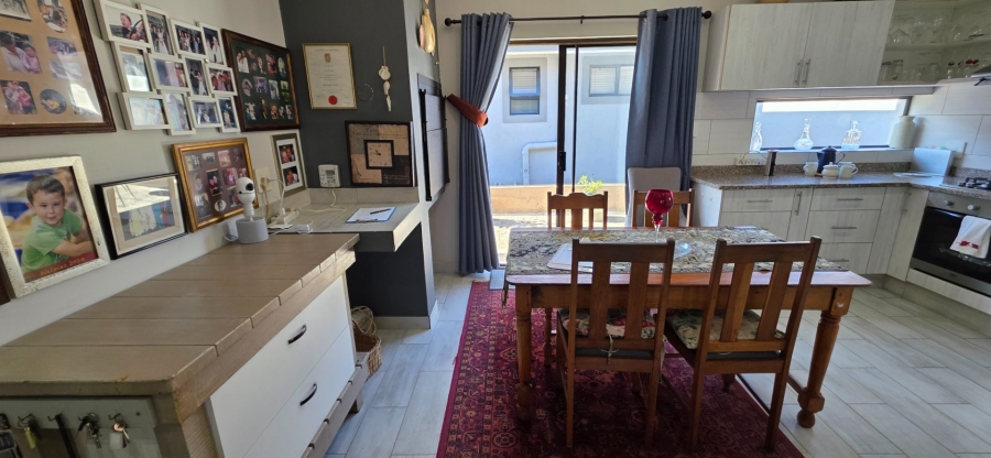 2 Bedroom Property for Sale in Dana Bay Western Cape